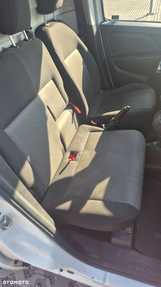 Fiat DOBLO MAXI - 11