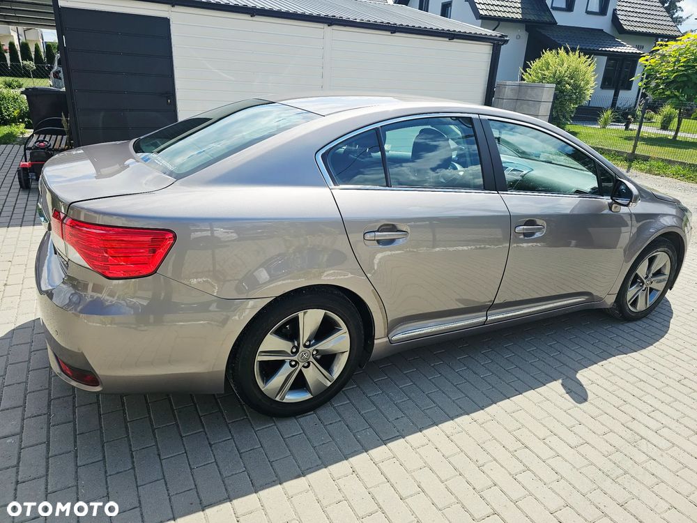 Toyota Avensis 1.8 Prestige - 10