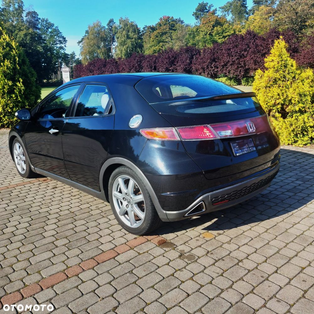 Honda Civic 1.8 Comfort - 3