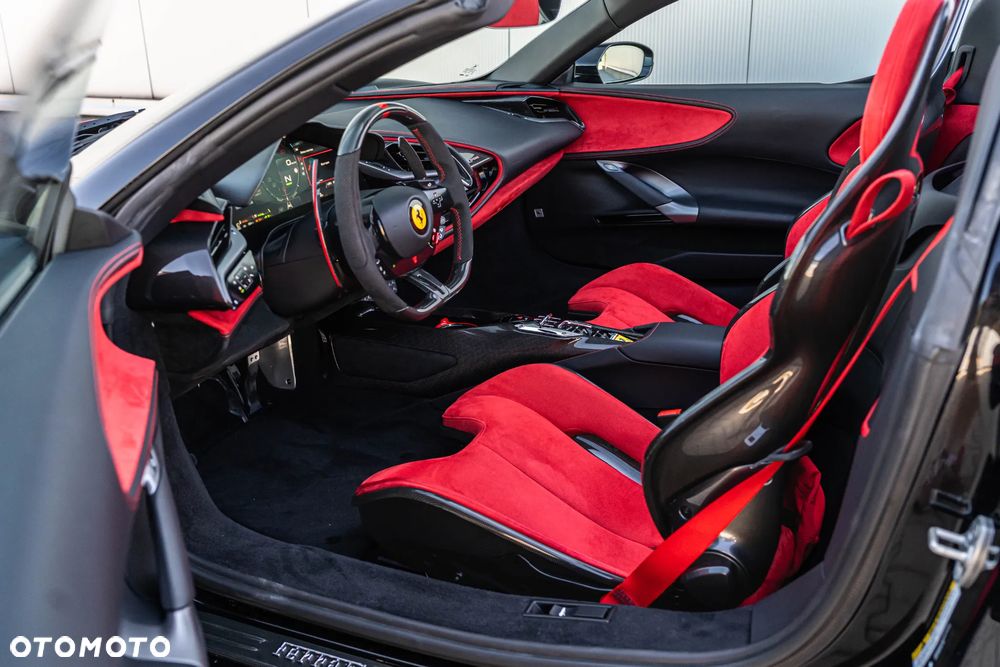 Ferrari SF90 Spider - 28