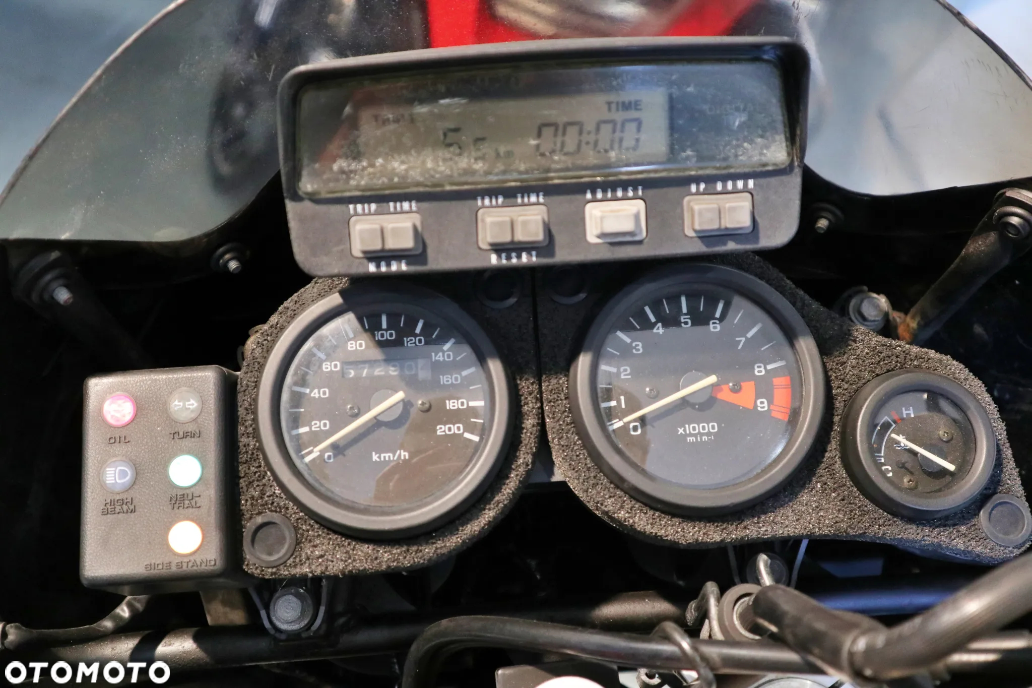 Honda XRV - 8