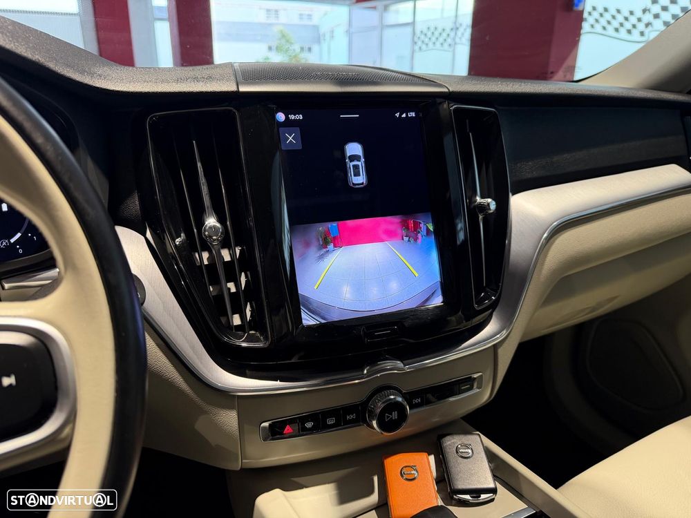 Volvo XC 60 D4 Geartronic Momentum Pro - 8