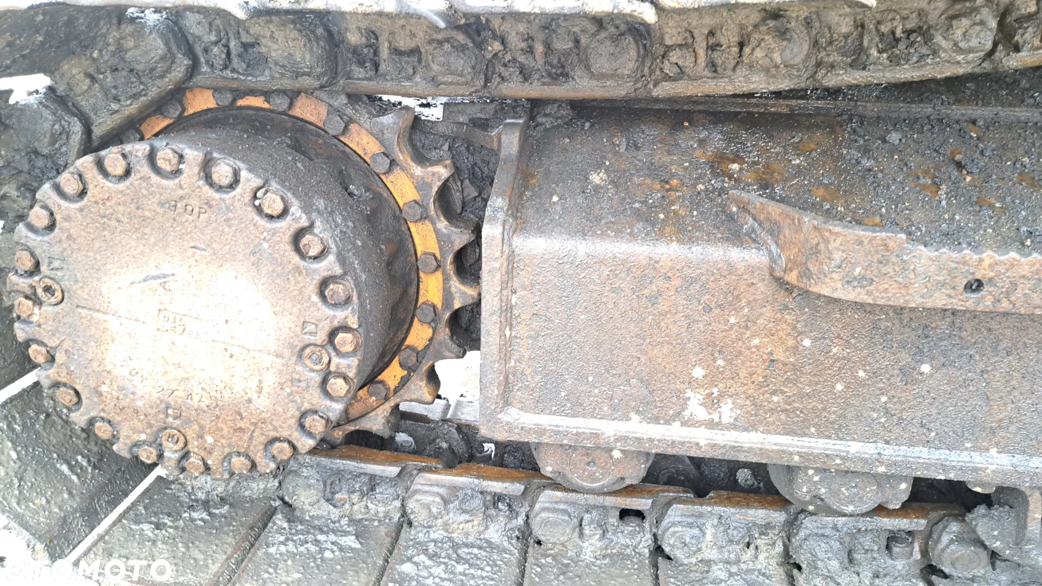 Komatsu PC240 NLC-10SLF - 13