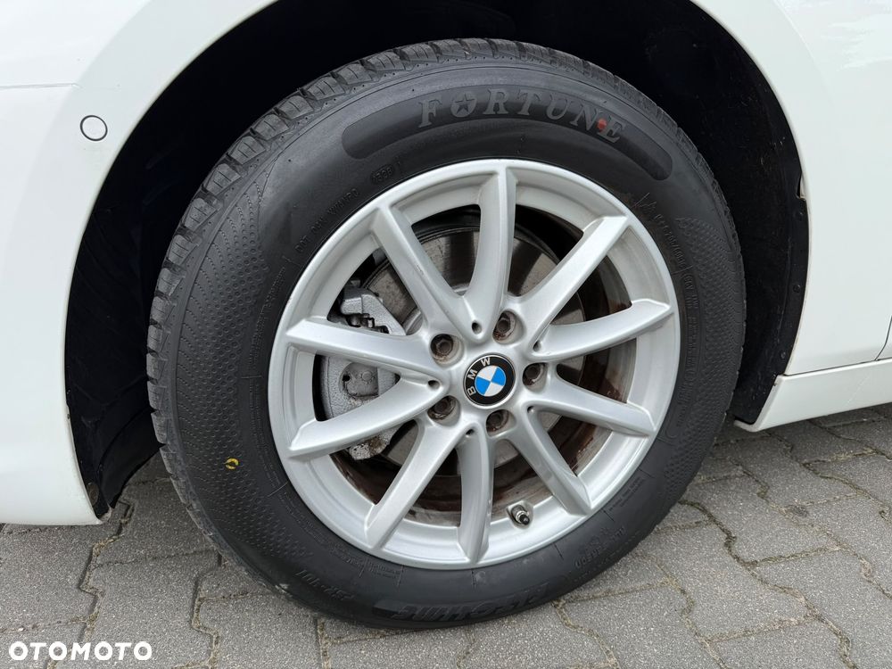 BMW Seria 2 216d - 16