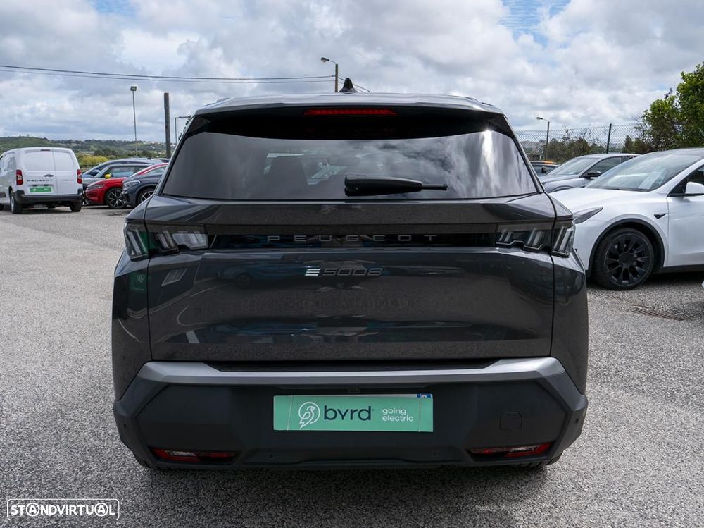 Peugeot E-5008 210 Allure Business - 12