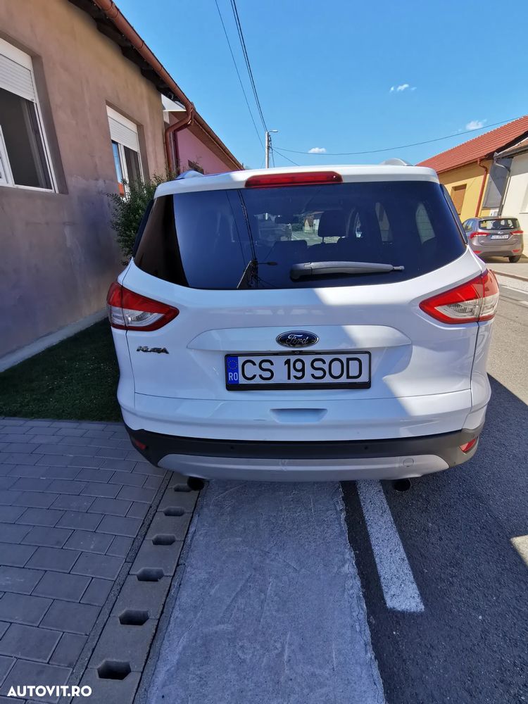 Ford Kuga 2.0 TDCi 4WD Titanium - 4
