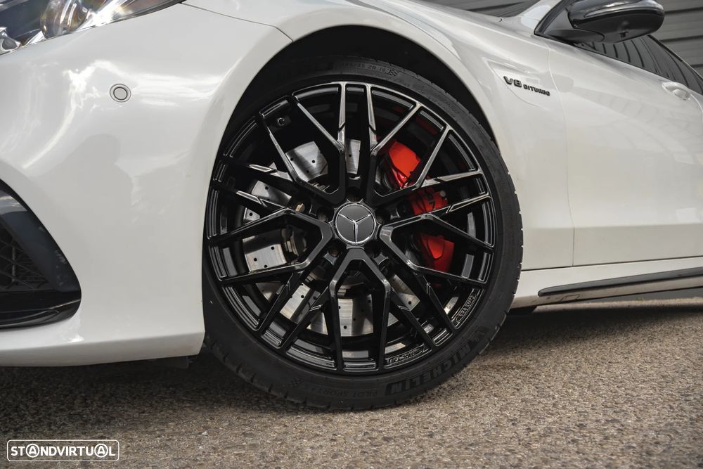 Mercedes-Benz C 63 AMG - 18