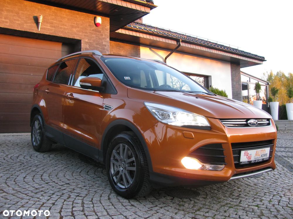 Ford Kuga 2.0 TDCi 2x4 Titanium - 1