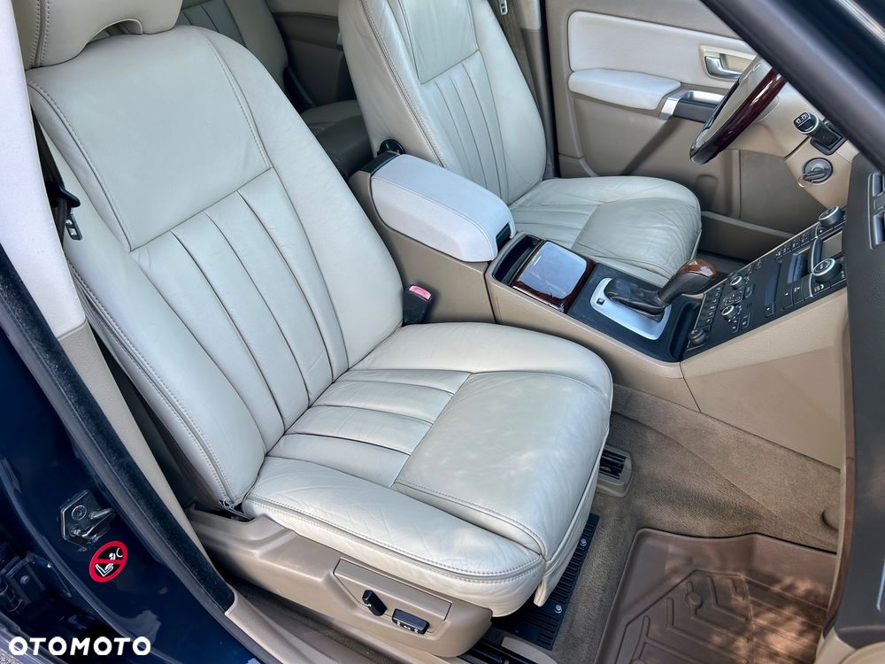 Volvo XC 90 3.2 AWD Executive - 28