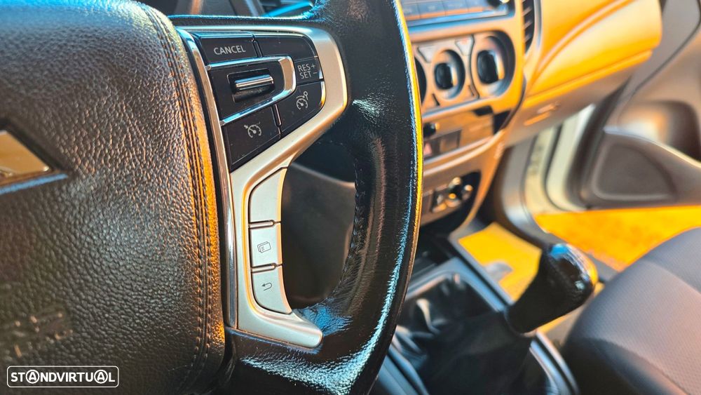 Mitsubishi L200 2.3 DI-D CD Invite 2WD - 11