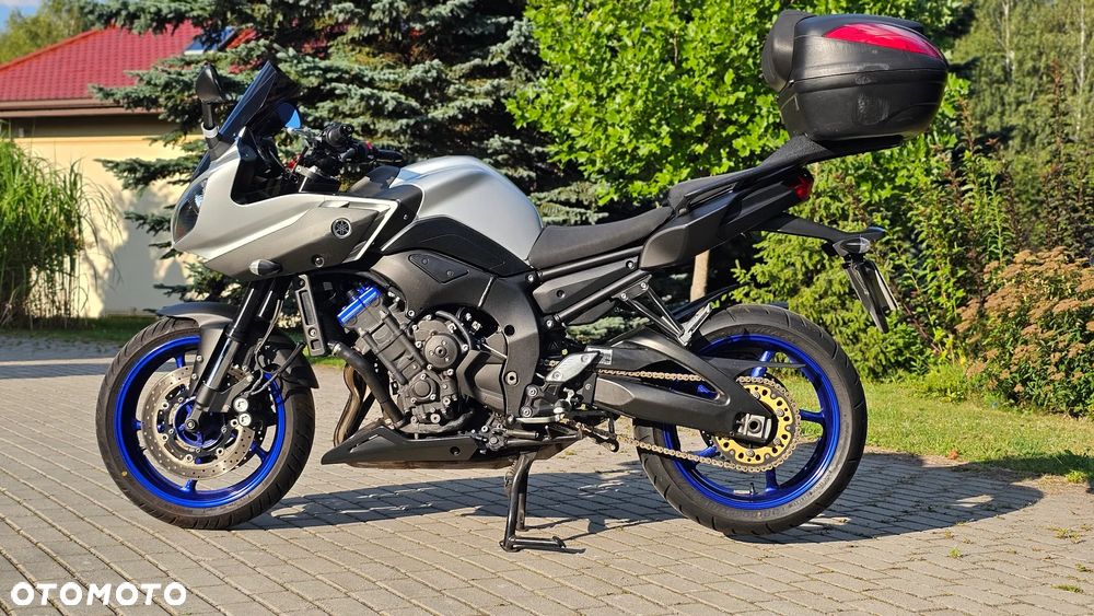 Yamaha FZ8 - 6
