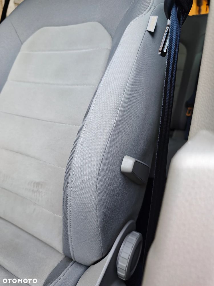 Volkswagen Golf 1.4 TSI BMT Highline - 39