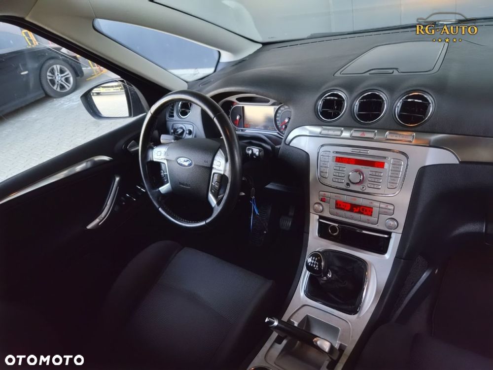Ford S-Max - 18