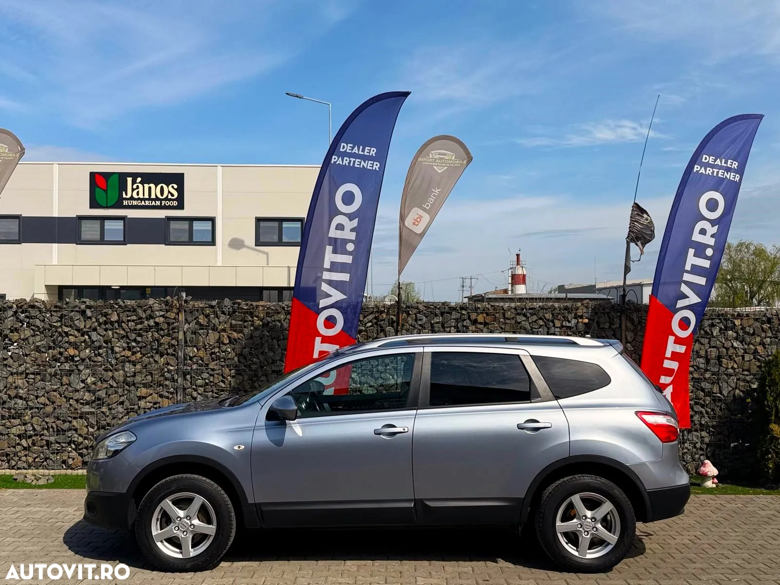 Nissan Qashqai+2 - 17