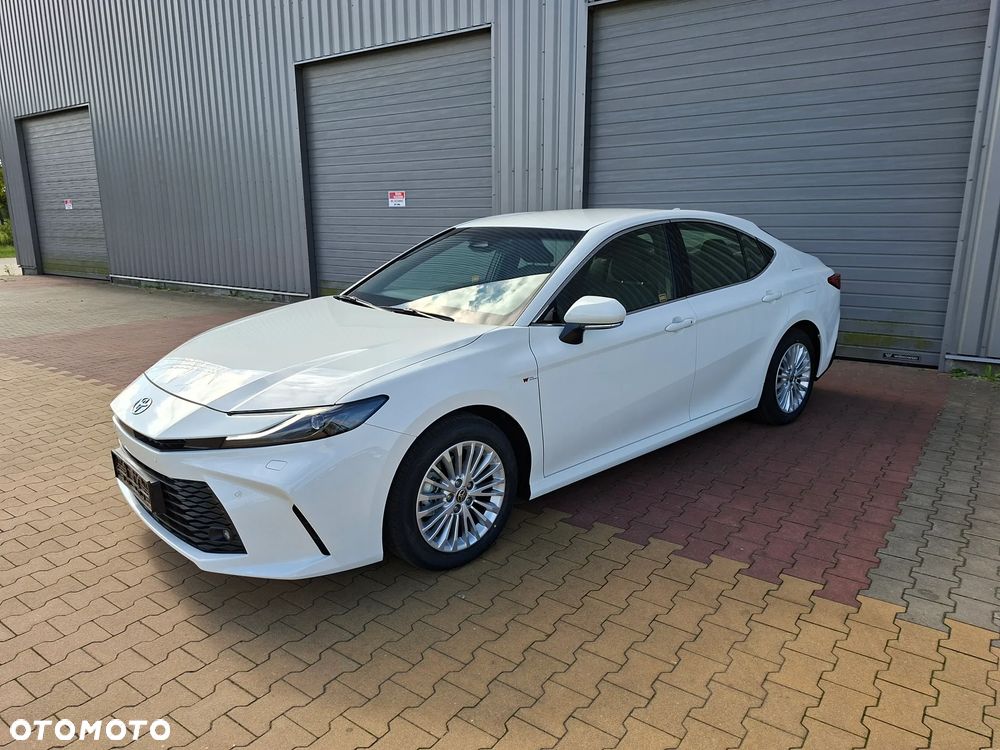 Toyota Camry 2.5 Hybrid Comfort CVT - 3