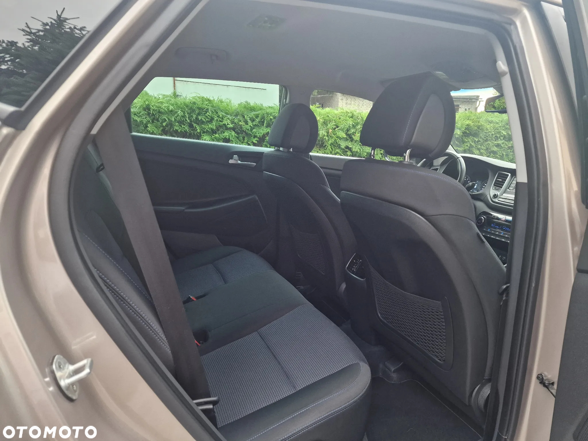 Hyundai Tucson 1.6 GDI BlueDrive GO 2WD - 12