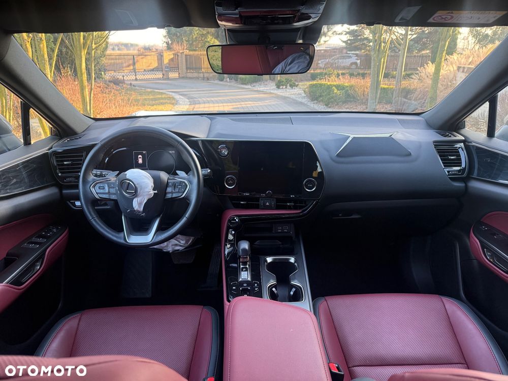 Lexus NX 350h Prestige AWD - 26