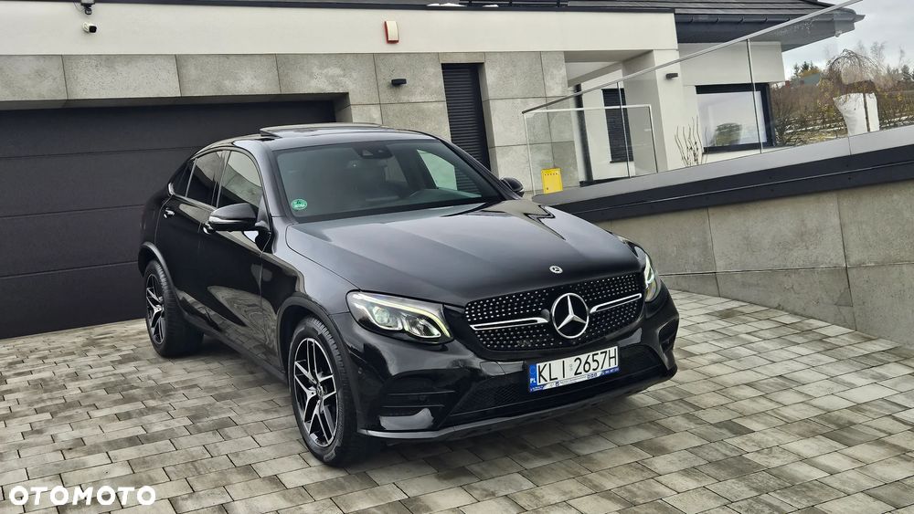Mercedes-Benz GLC 250 4Matic 9G-TRONIC AMG Line - 1