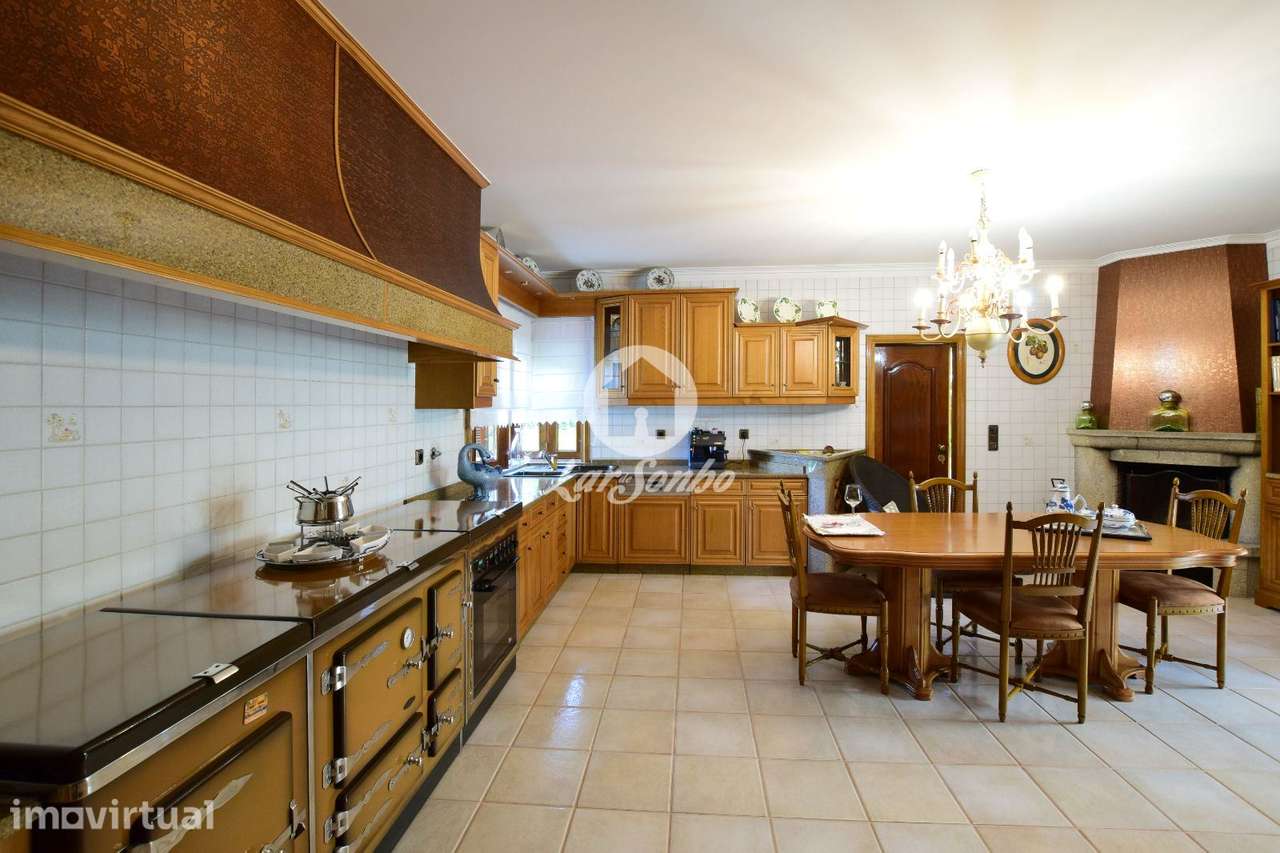 Moradia de LUXO com piscina interior em Ribeirão, Famalicão - Grande imagem: 3/26