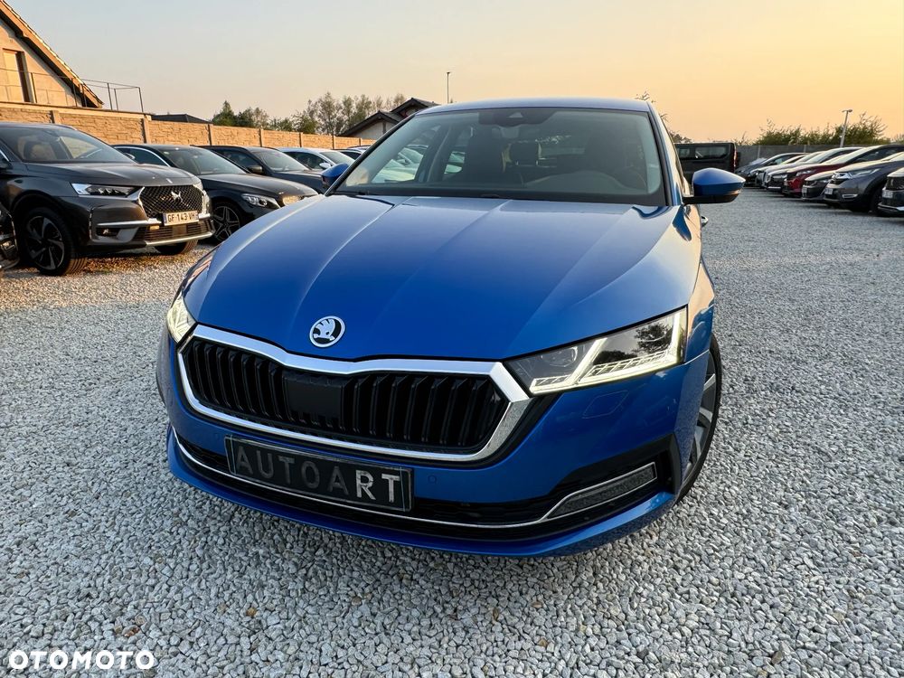 Skoda Octavia 2.0 TDI DSG Exclusive - 3