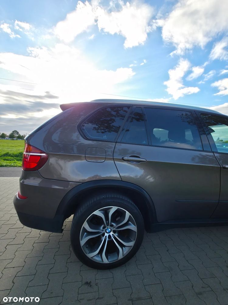 BMW X5 2011 photo 2