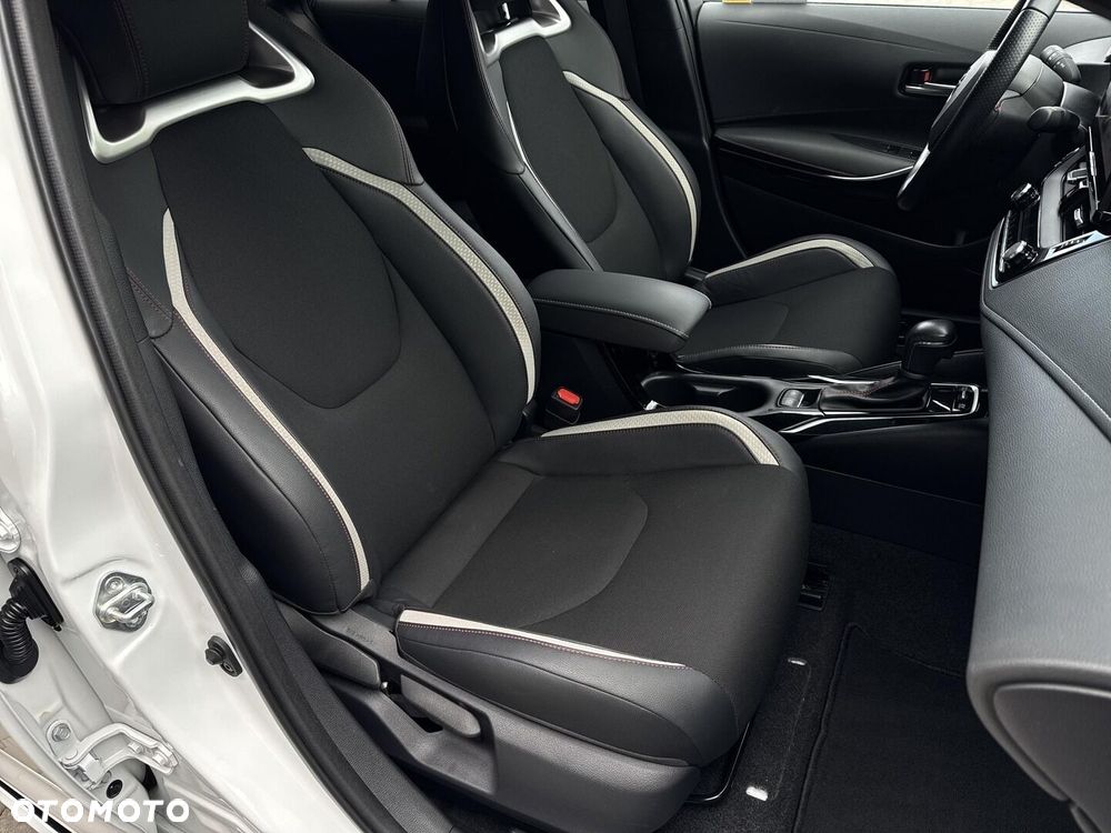 Toyota Corolla 1.8 Hybrid GR Sport - 14