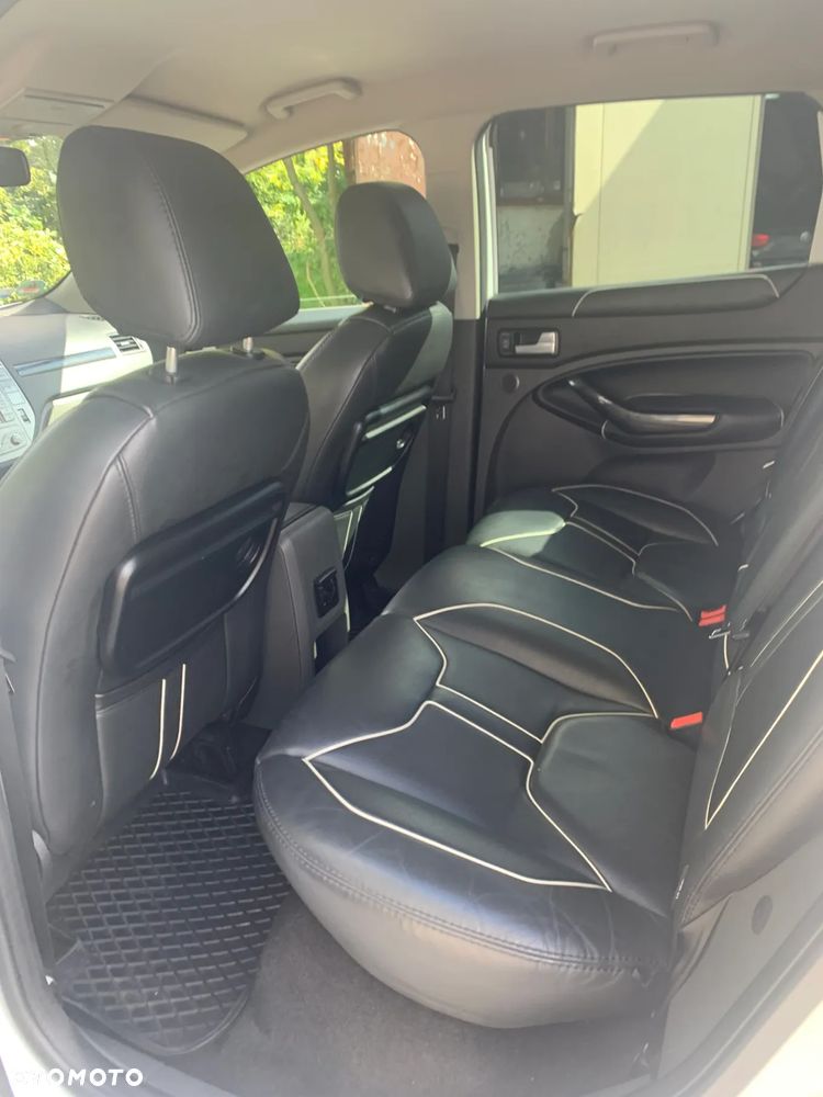 Ford Kuga 2.0 TDCi 4x4 Individual - 8