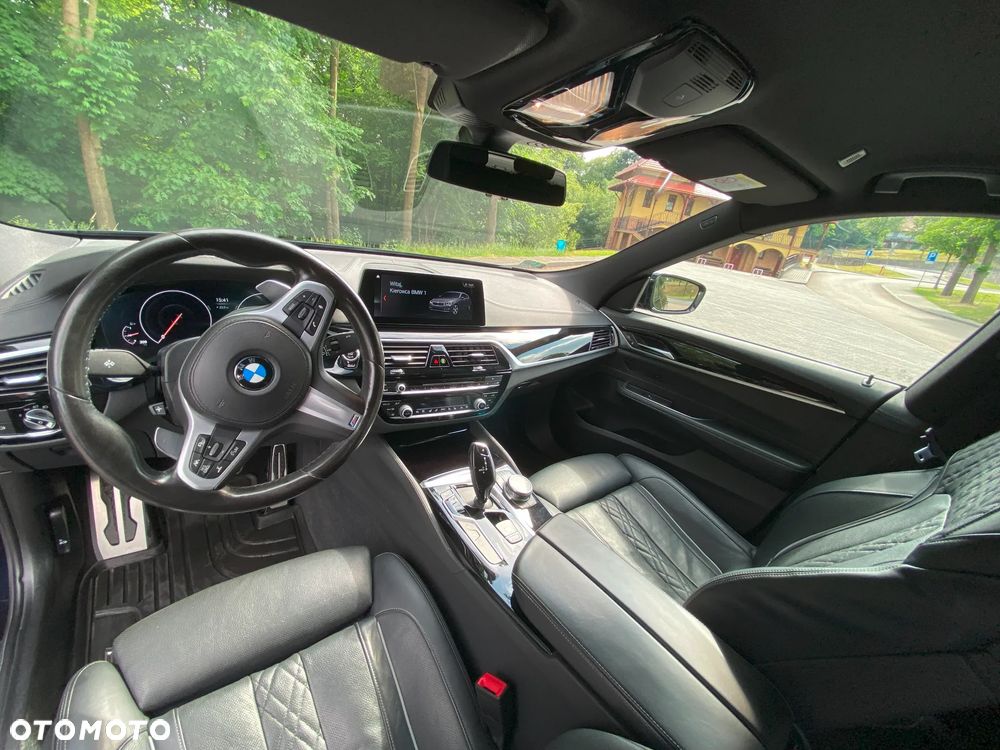 BMW 6GT - 6