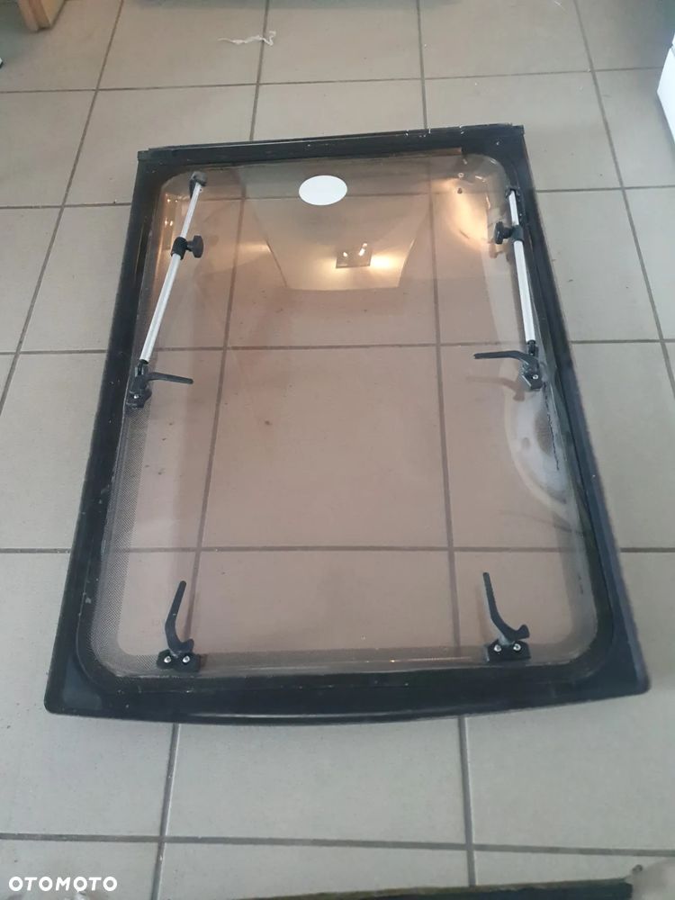 Okno uchylne szyba do przyczep kempingowych Elddis Typhoon 2000 - 2002 - 8