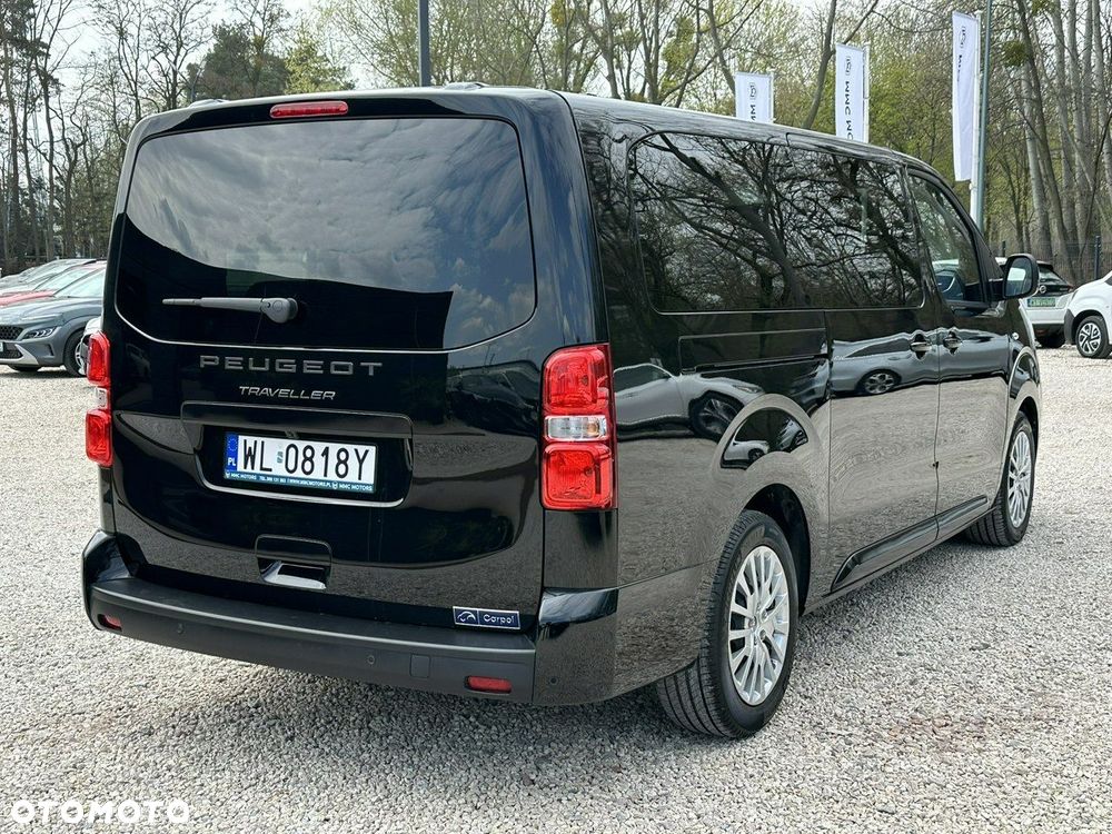Peugeot Traveller - 8