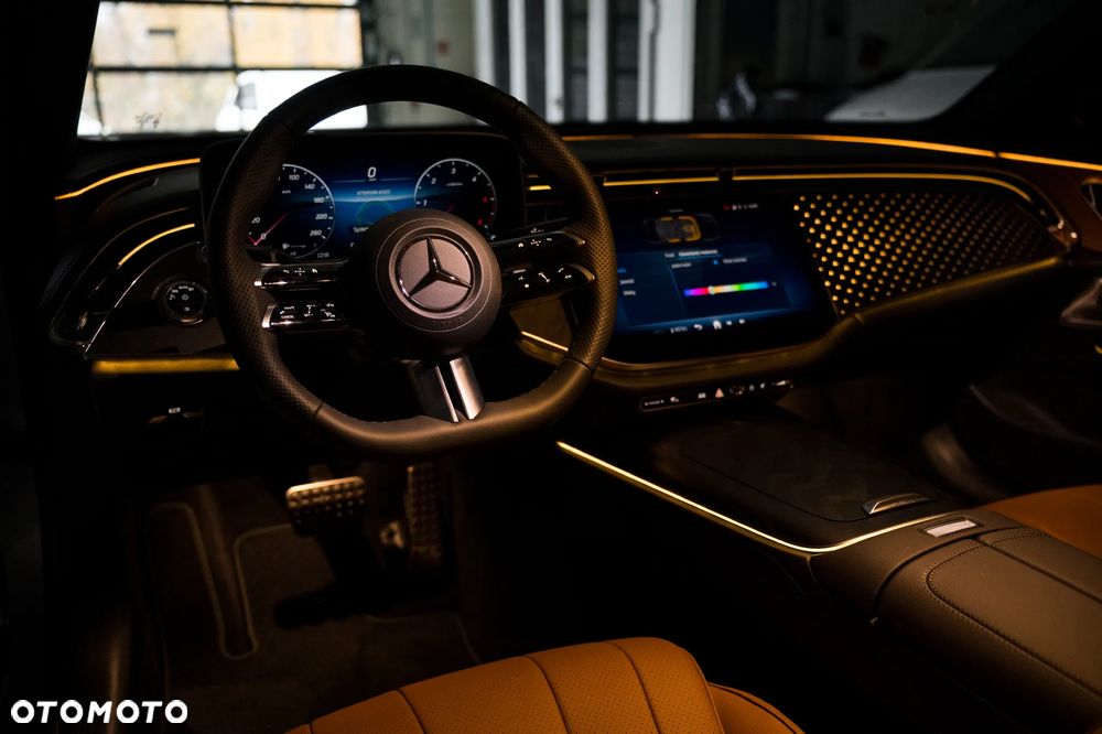 Mercedes-Benz Klasa E 220 d mHEV 4-Matic AMG 9G-Tronic - 18