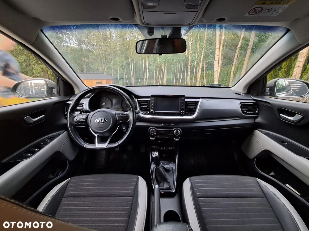 Kia Stonic 1.4 L - 8