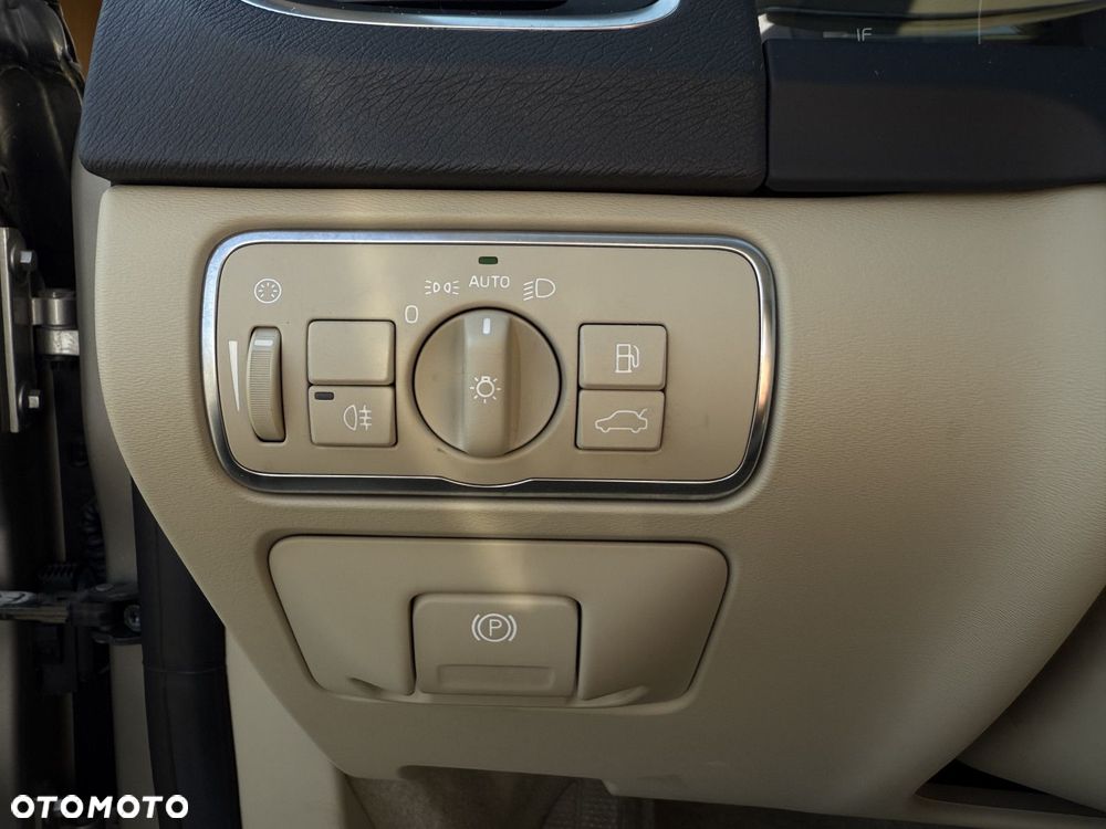 Volvo S60 - 16
