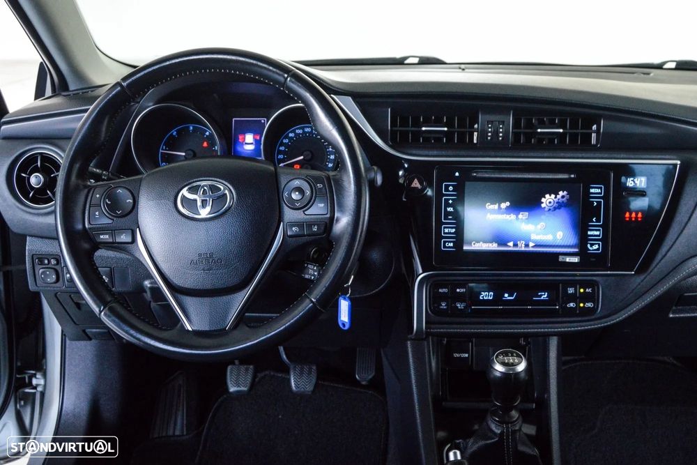 Toyota Auris 1.4 D-4D Comfort - 27