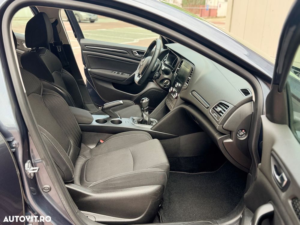 Renault Megane 1.6 16V 110 Expression - 9