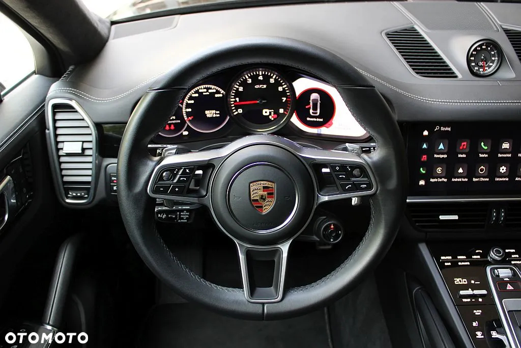 Porsche Cayenne Coupe GTS - 18