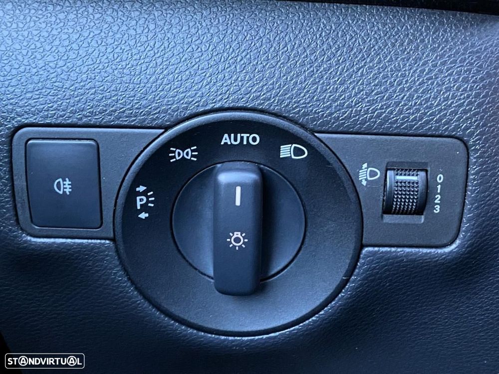 Mercedes-Benz B 180 CDI BlueEFFICIENCY - 23