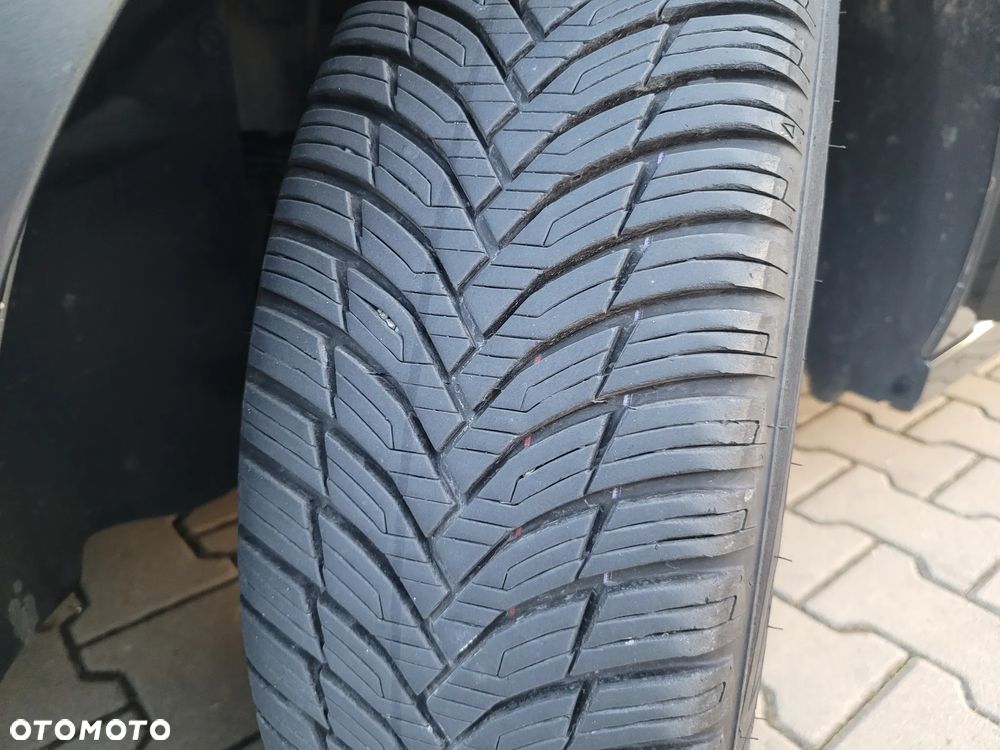 Citroën C3 1.2 e-VTi Exclusive ETG - 19