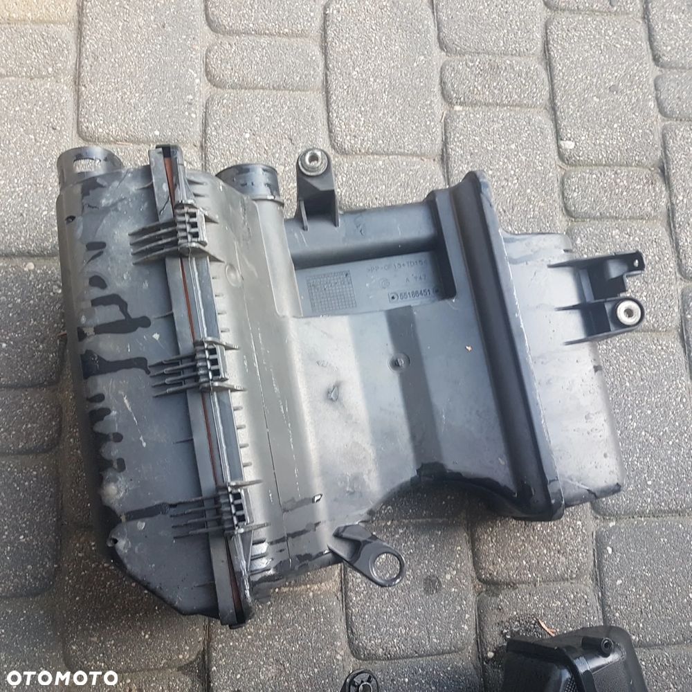 obudowa filtra powietrza fiat 1.4 16v 500 panda 100hp mito doblo tipo bravo II grande punto evo 55186451 46783548 nie powypalany oryginał - 27