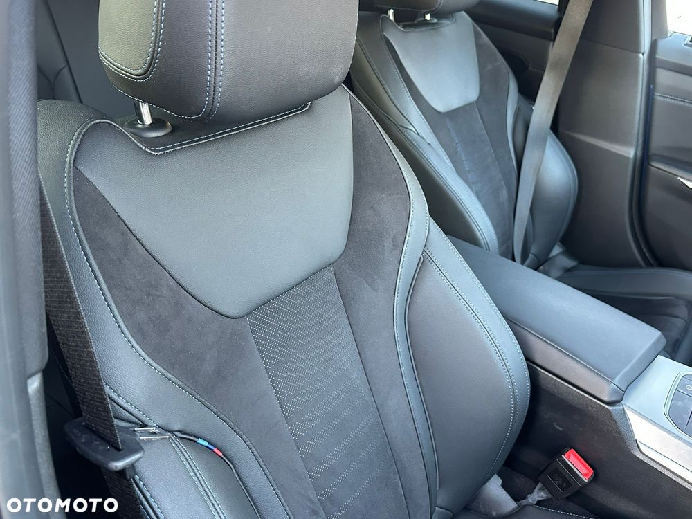 BMW Seria 3 320d xDrive Sport - 26