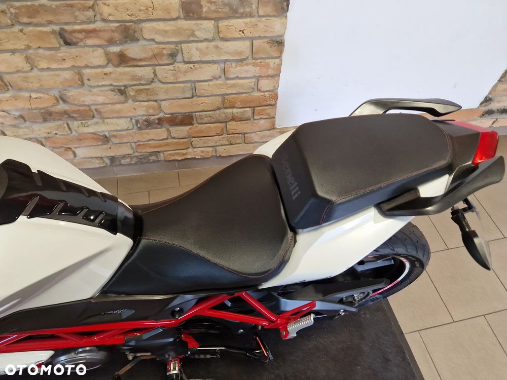 Benelli BN 125 - 19
