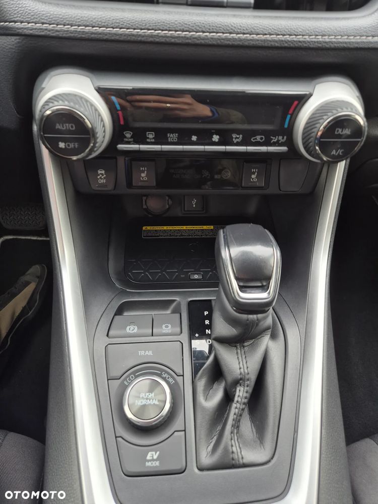 Toyota RAV4 2.5 Hybrid Comfort 4x4 - 19