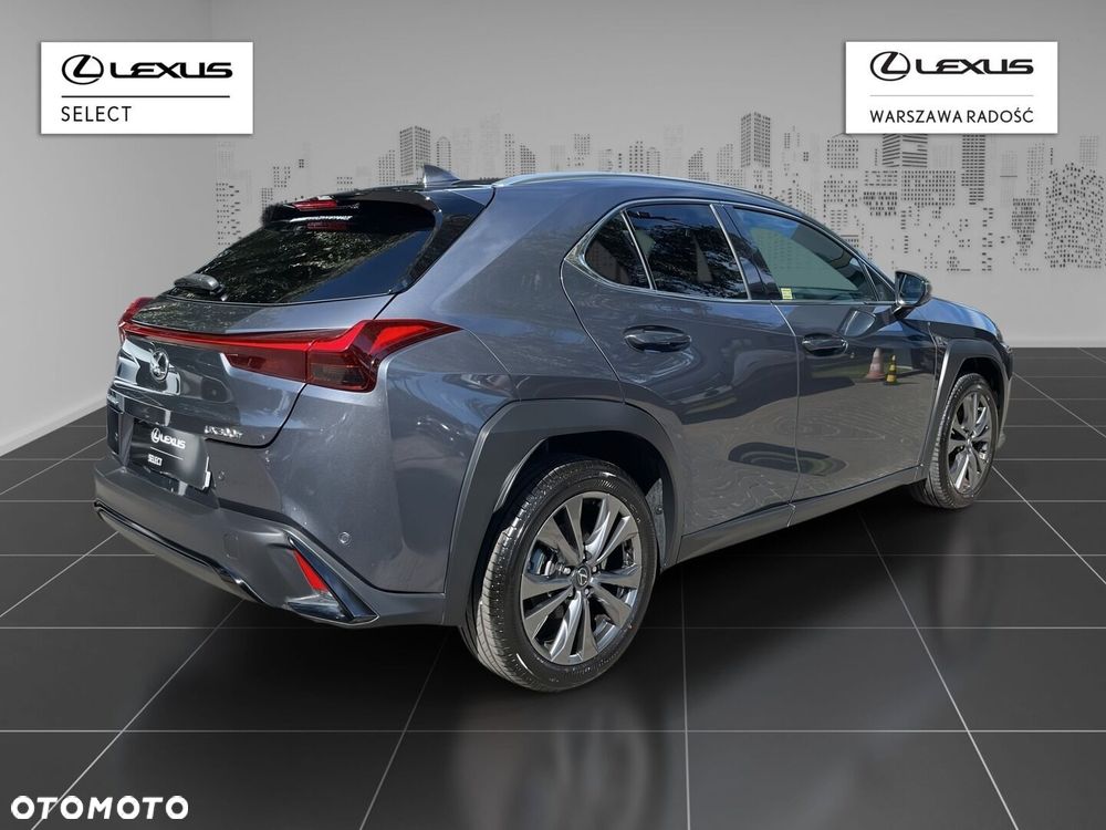 Lexus UX 300h F Sport Design - 3