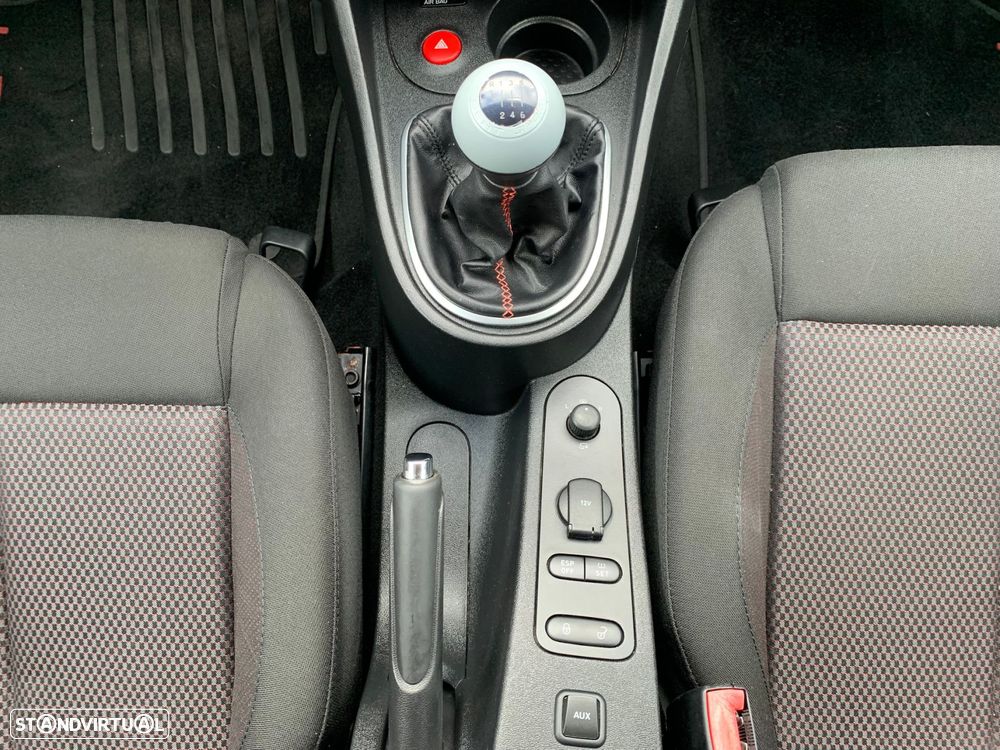 SEAT Leon 1.4 TSI Linea R - 31