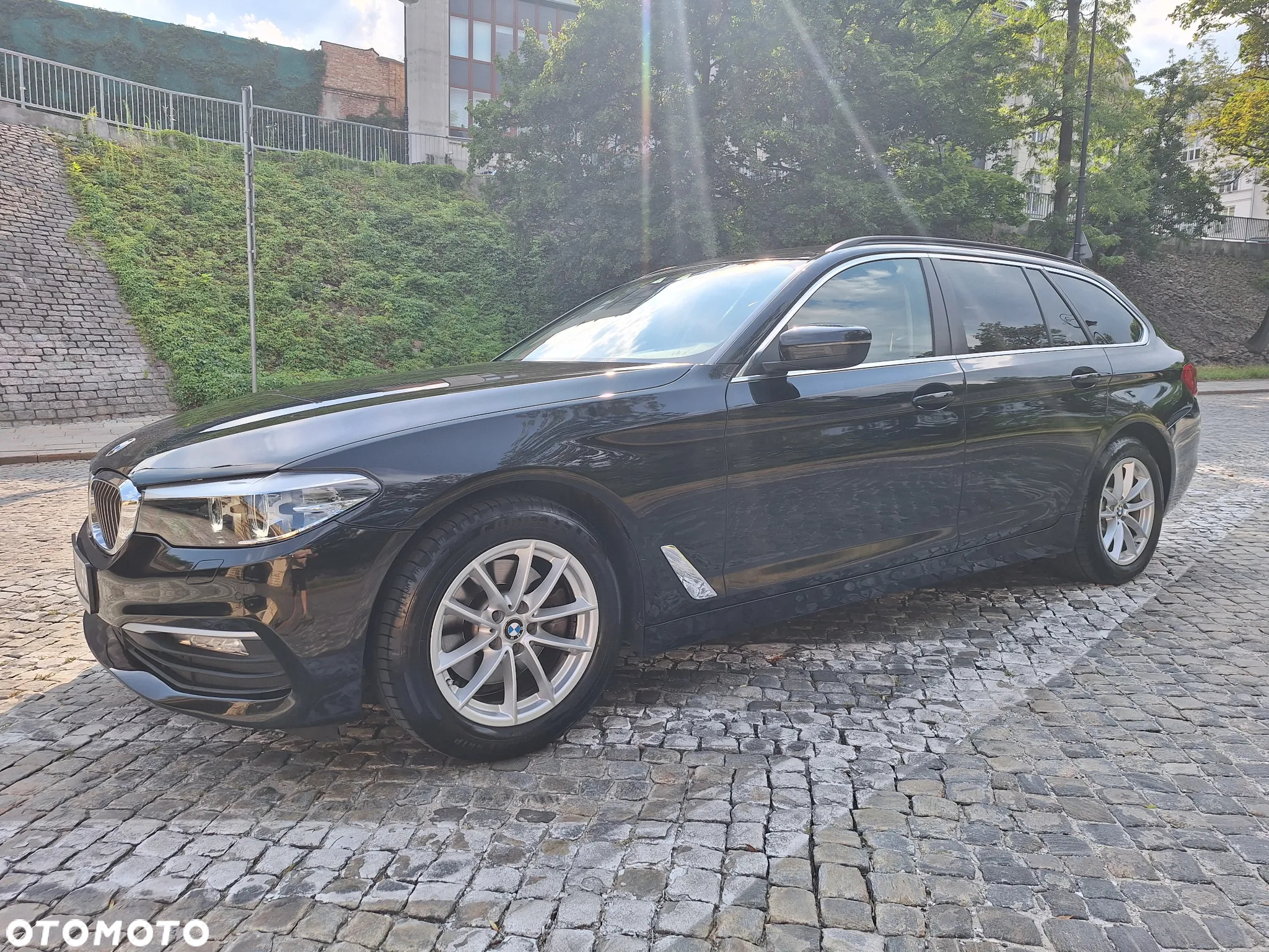BMW Seria 5 520d Touring - 4