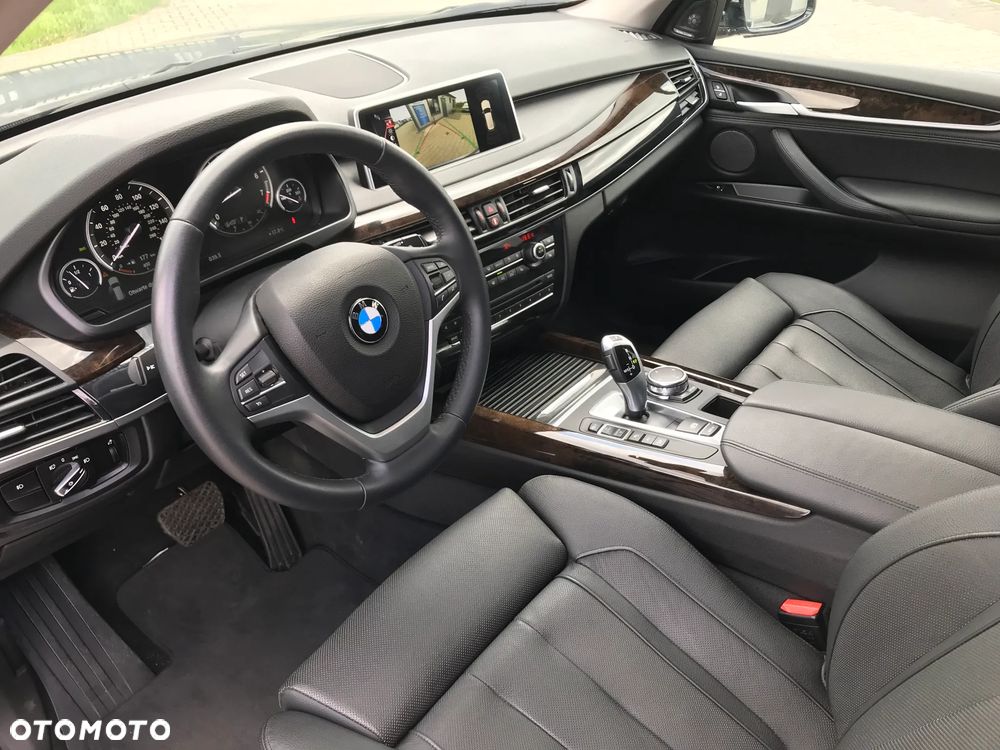 BMW X5 xDrive35i - 17