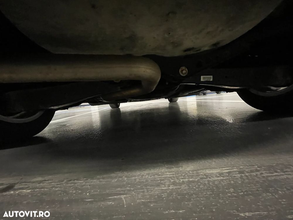 Volkswagen Golf 1.6 TDI DPF BlueMotion Technology Highline - 5