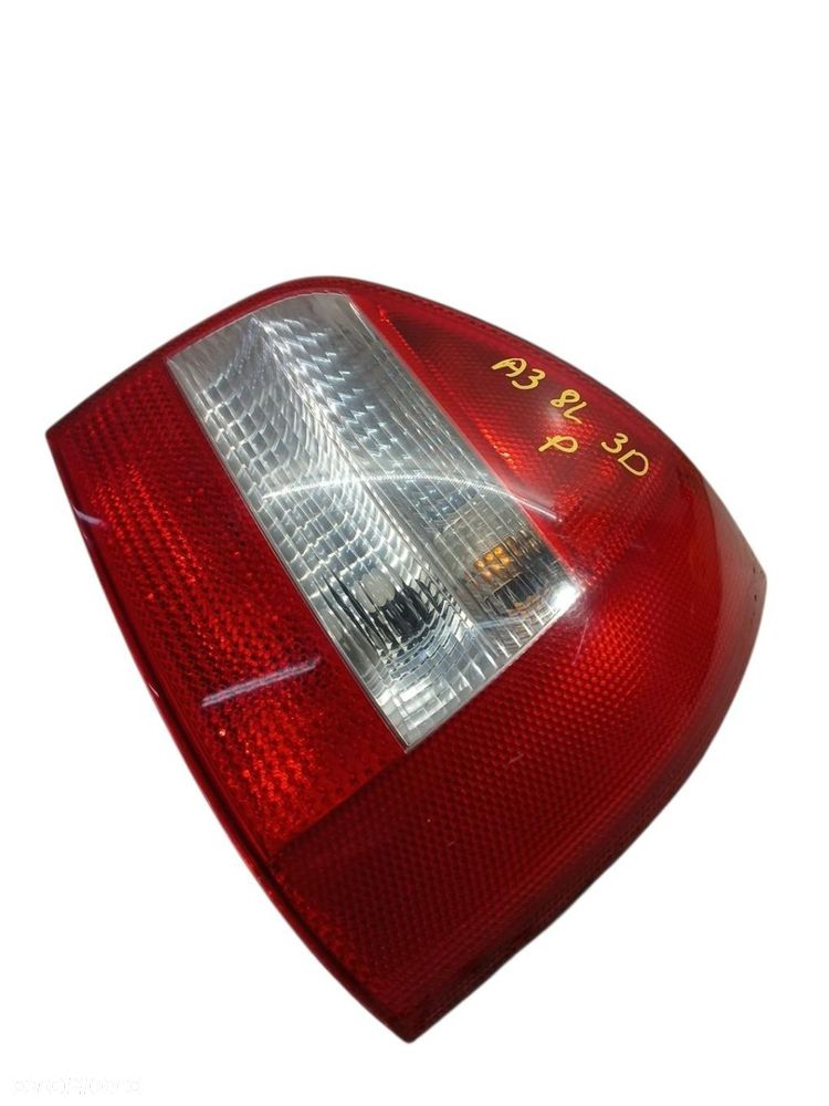 LAMPA PRAWA TYLNA TYŁ AUDI A3 8L 3D 8L0945096B A3 8L 3D - 2
