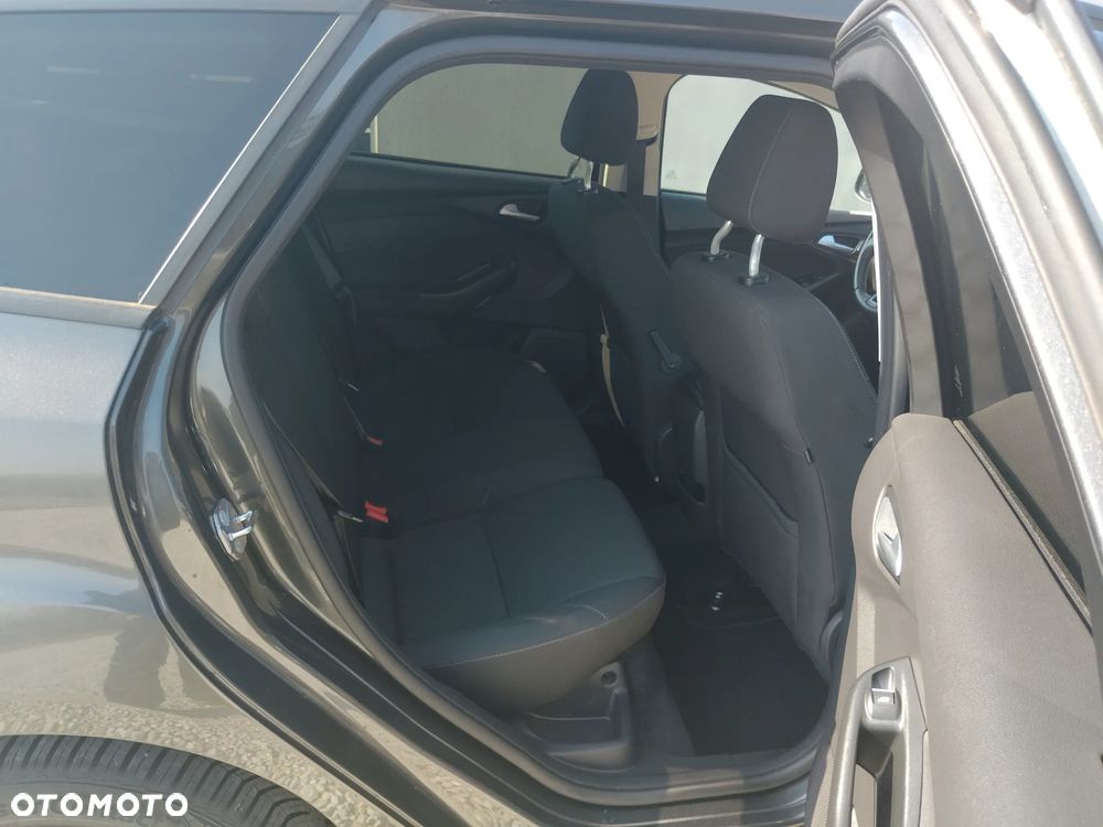 Ford Focus SW 1.0 EcoBoost S&S TITANIUM STYLE - 35