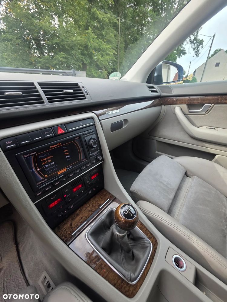 Audi A4 Avant 1.8T Quattro - 23
